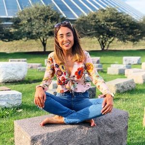 TOPSHOP Floral blouse/crop top